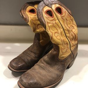 ARIAT boots size 10D